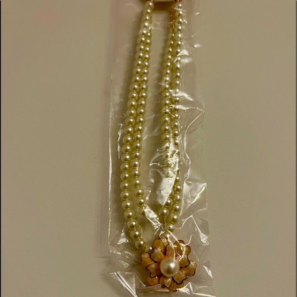 DOUBLE-STRAND FAUX PEARL NECKLACE W/REMOVABLE PENDANT - Picture 1 of 2